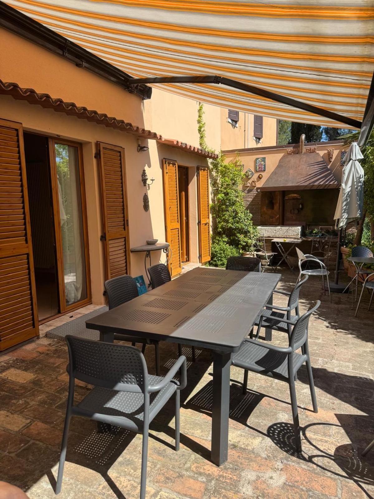 Il Podere Degli Ulivi Santa Veneranda Extérieur photo